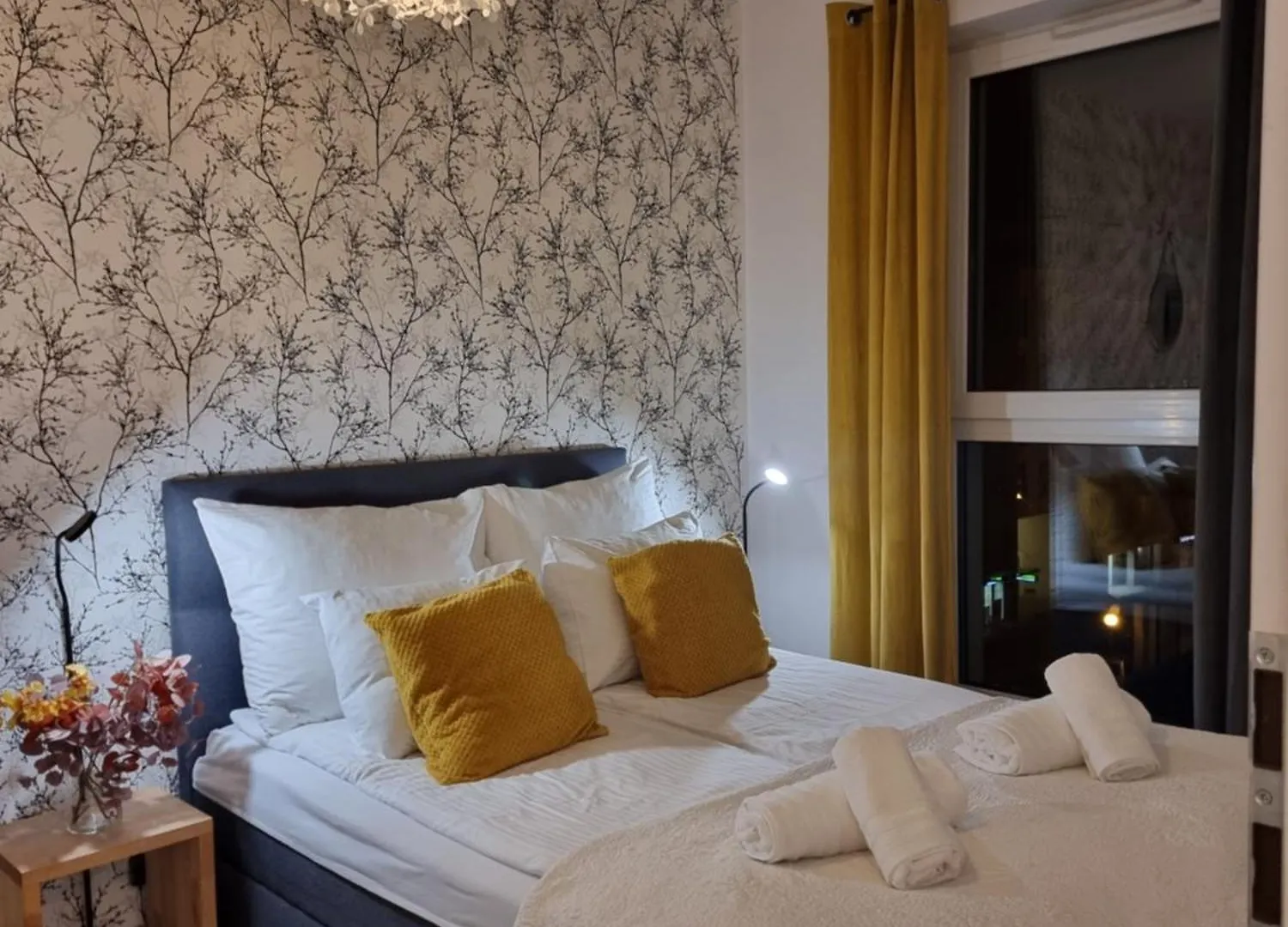 Old Town Yellow Apartment location